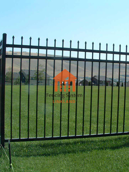 The Importance of Wrought Iron Fence Color to the Exterior of Your Home